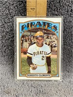 1972 Topps 309 Roberto Clemente Baseball Card
