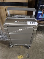 hard shell rolling luggage