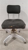 (CM) Vintage Rolling Office Chair