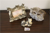 Wolf Figurines and Frame