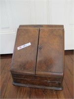 1770-1780S BURLED WALNUT LETTERBOX FROM SCOTTLAND