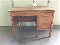 3 drawer wooden teacher’s desk