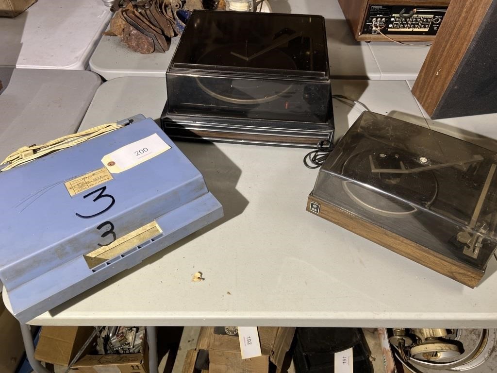 GARRARD, GE AND RCA TURNTABLES