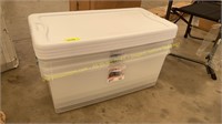 4 ct. Sterilite 106 qt. Latching Totes