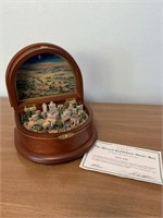 Danbury Mint Bethlehem music box