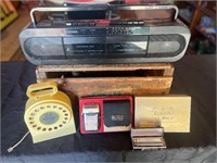 Vintage Items & Old Radio/Cassette Player
