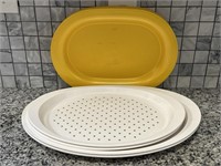 Plastic serving trays