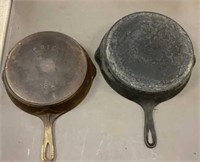 2 cast-iron pans