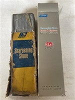 (2) Sharpening stones