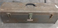 METAL CRAFTSMAN TOOL BOX AND CONTENTS