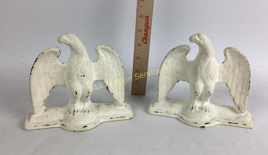 Cast-iron American Eagle, Bookends white.