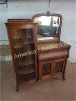 ANTIQUE CLAW FOOTED OAK CHINA / BUFFET