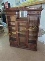 ANTIQUE OAK 3 DOOR BOOKCASE