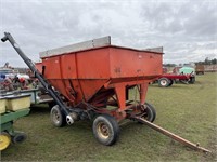 Bruns Gravity wagon w/ fertilizer auger