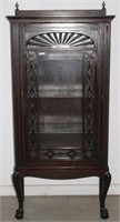 CHIPPENDALE STYLE CURIO CABINET, MAHOGANY WITH