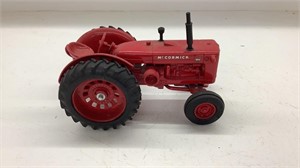 1/16 scale, McCormick WD-9