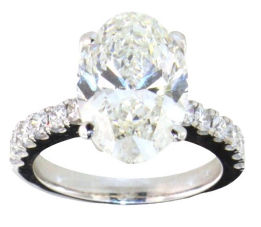 14kt Gold 5.74 ct VS2 Oval Lab Diamond Ring