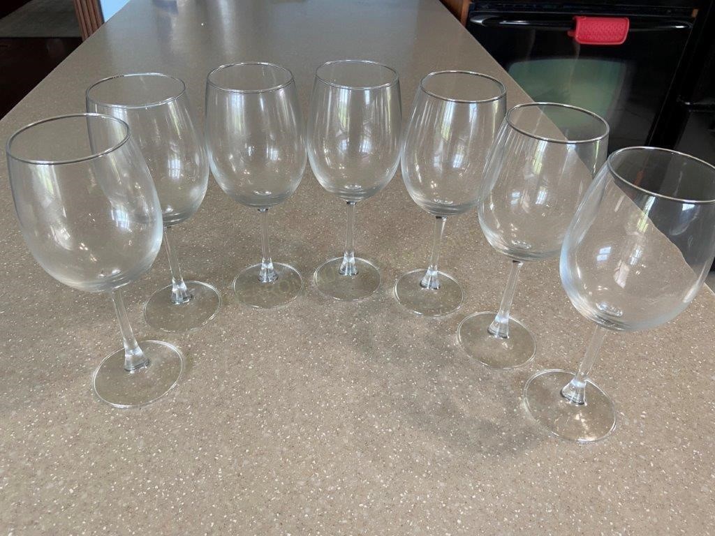 7 Wine Glasses