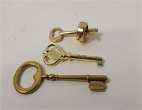 3 Brass Keys:1 Puzzle & 2 Brand Names UJC
