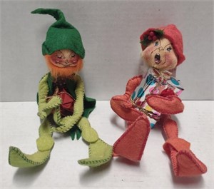 Annalee Christmas Elf Dolls (8" Tall) *(Bidding