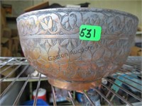 ANTIQUE HAMMERED COPPER AND BRONZE BOWL 3.5"X7"