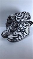 New Daily Shoes Zebra Print Boots Size 7