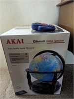 Akai Bluetooth Globe Speaker