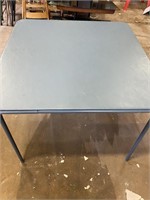 Card Table good condition