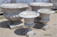 TWO PAIRS OF GARDEN URNS