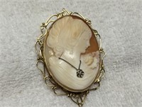 BEAUTIFUL LARGE VINTAGE 14K GOLD CAMEO BROOCH