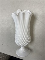 FENTON WHITE 12" STRETCH VASE FLOWER/FUNERAL