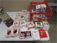 all christmas ornaments incl:tipton