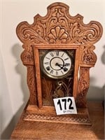 Vintage Clock With Key(LR)
