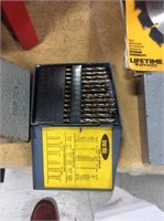 Drill bit set