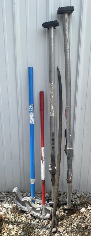 Cargo Stabilizer Bars, Pipe Benders and Crowbar,