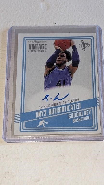 2021-22 Onyx Authenticated Saddiq Bey