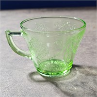 Bowknot cup