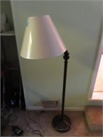 CONTEMPORARY FLOOR LAMP WITH SHADE - WORKS