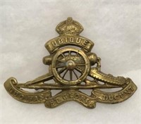 UBIQUE Military Badge