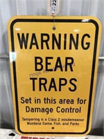 WARNING BEAR TRAPS TIN SIGN, 12 X 18"