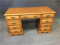 Oak Executive Desk with 7 Drawers