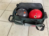 COLUMBIA BOWLING BALLS WITH ROLLING CASE