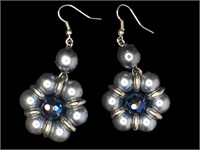 Silver and blue dangled earrings