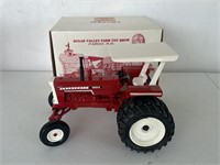 1994 Ertl White Cockshutt 1655 Toy Tractor