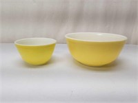 Yellow Pyrex Nesting Bowls