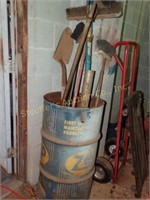Zep Metal Barrel w/contents - shop brooms,