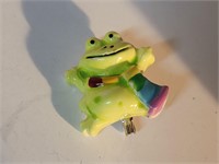 Frog pin