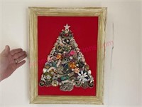 Vtg "jewelry" Christmas tree (LR) Folk Art