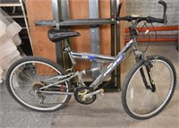 Police Auction: Pacific D S 2 Youth Bike