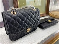 (2) Reproduction Chanel Purses